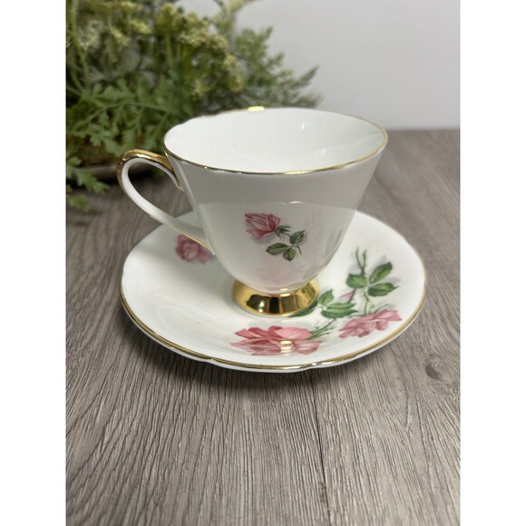 Vintage Bone China Porcelain Teacup & Saucer Pink Roses Old Royal England - Picture 4 of 6
